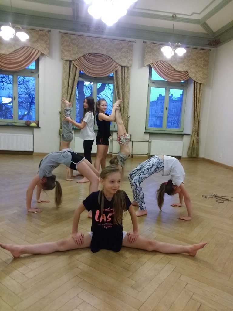 Zajęcia akrobatyczne