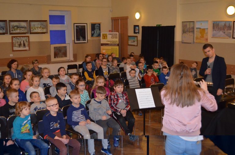 Audycja muzyczna w filii DOK