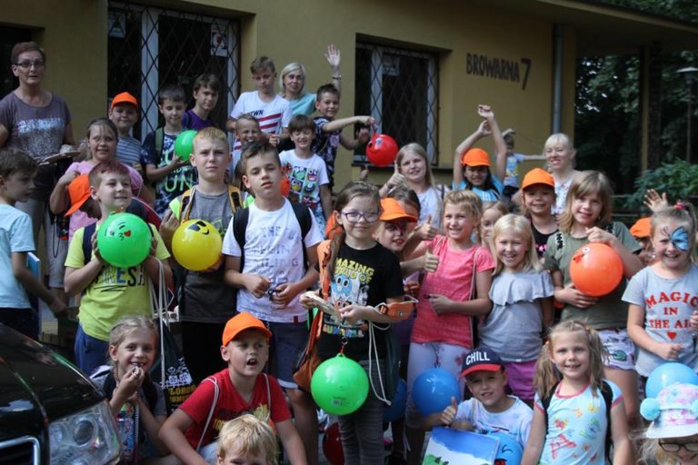 „Przystanek rozmaitości” – akcja wakacyjna w filii MOK