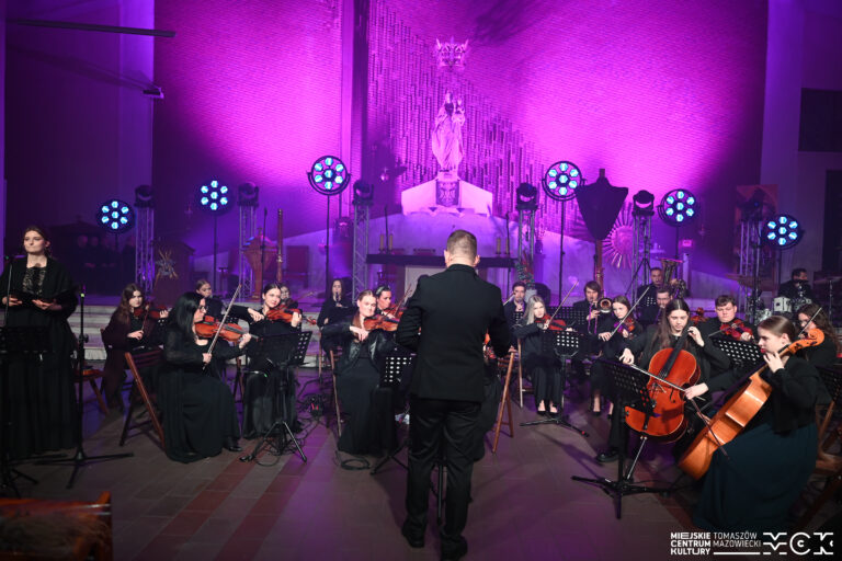 TM Orchestra podczas koncertu pasyjnego "Populus Meus"